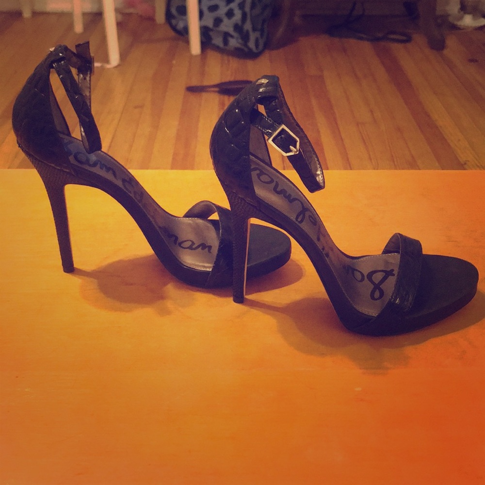 Sam Edelman black high heals
